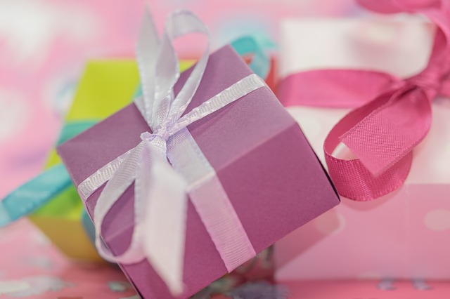 Klassische Geschenkverpackung klassisches_geschenk